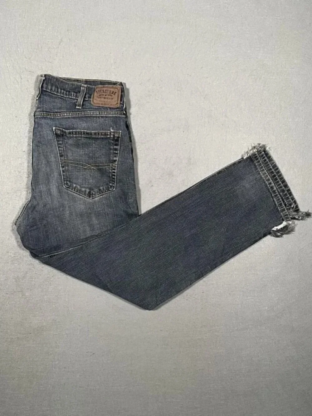 Levi’s Signature Blue Classic Denim Jeans Frayed Hem W38 I32